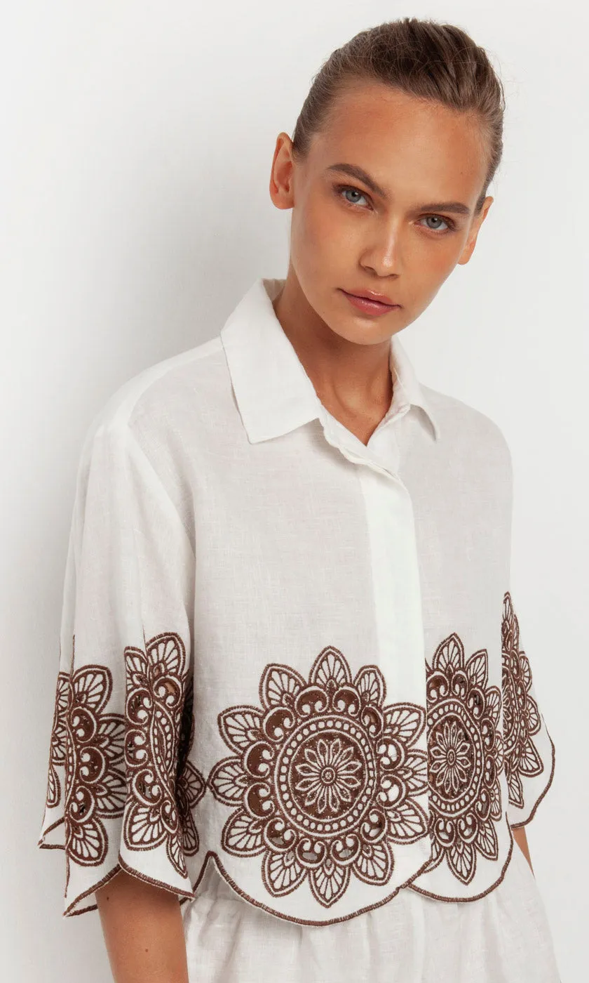 Archaic Kori Embroid Flower Shirt