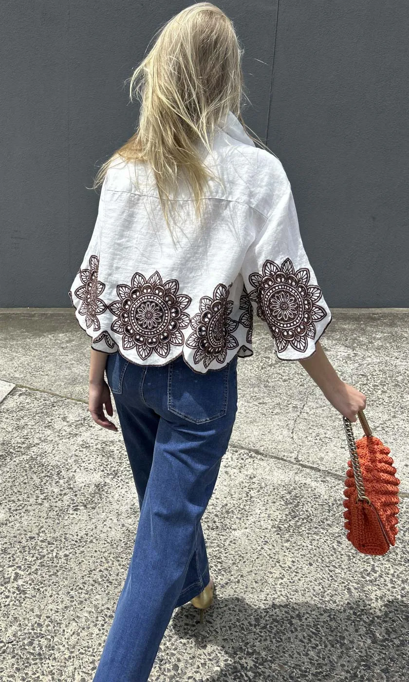 Archaic Kori Embroid Flower Shirt