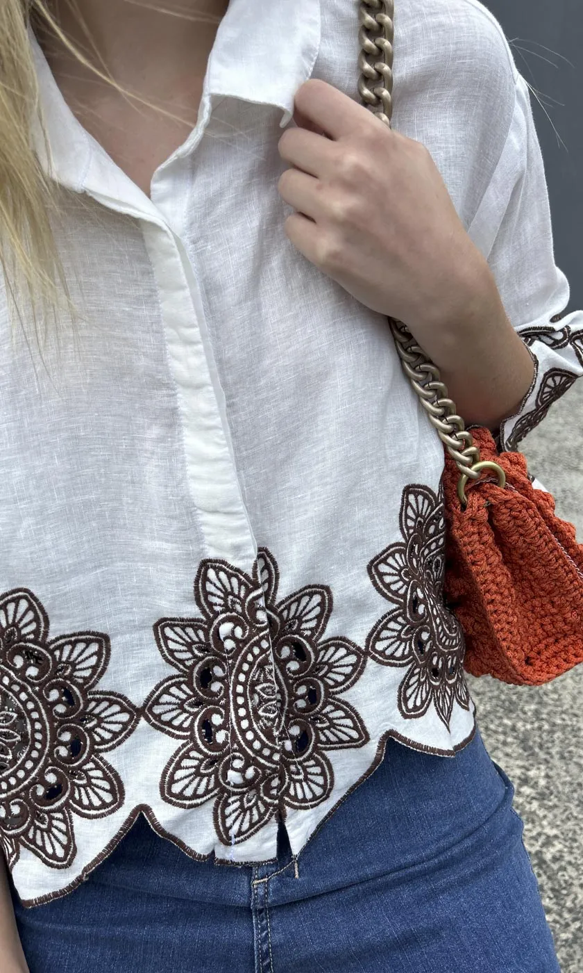 Archaic Kori Embroid Flower Shirt