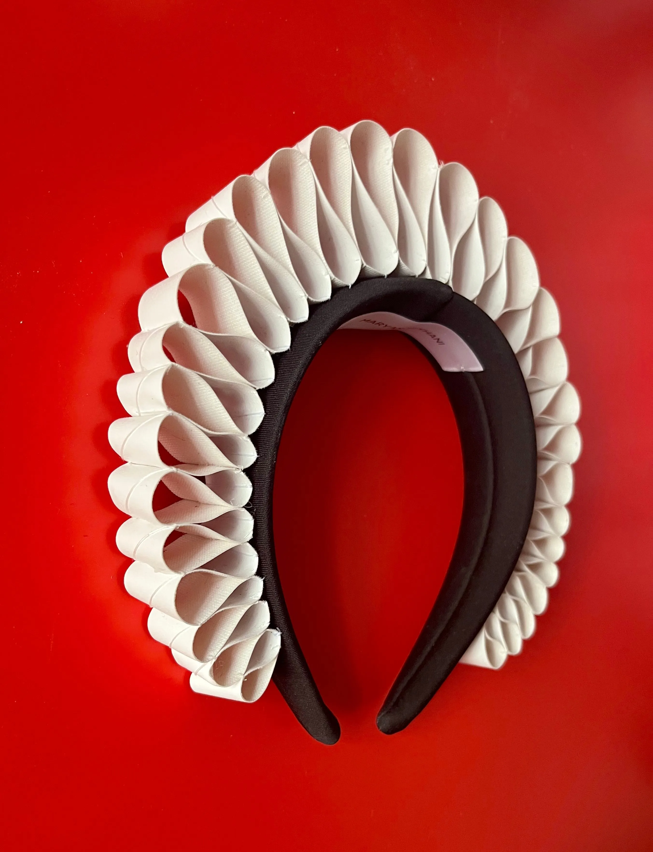 Ruffle headpiece