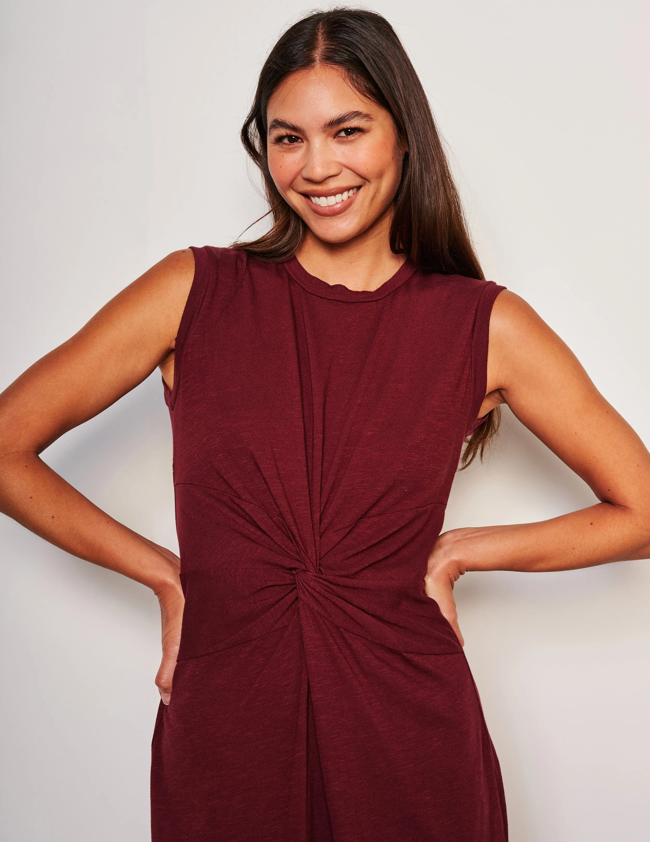 Sundry Midi Twist Sleeveless Dress in Red Rock